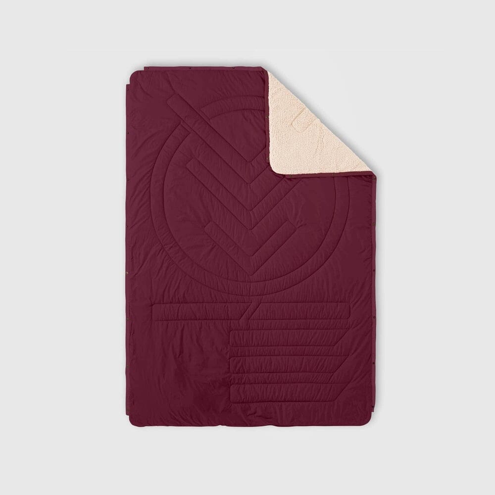 VOITED Stay cosy Anywhere Versatile Warm Blankets Cardinal VOITED UK