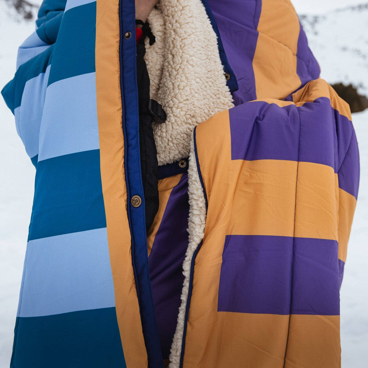 VOITED CloudTouch® Indoor/Outdoor Camping Blanket - Poolside