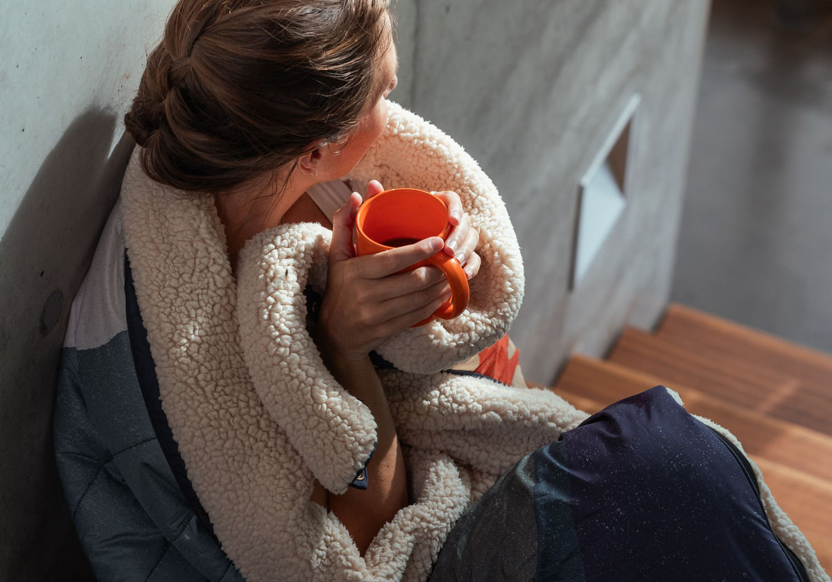 Cloudtouch Blanket VOITED woman stairs