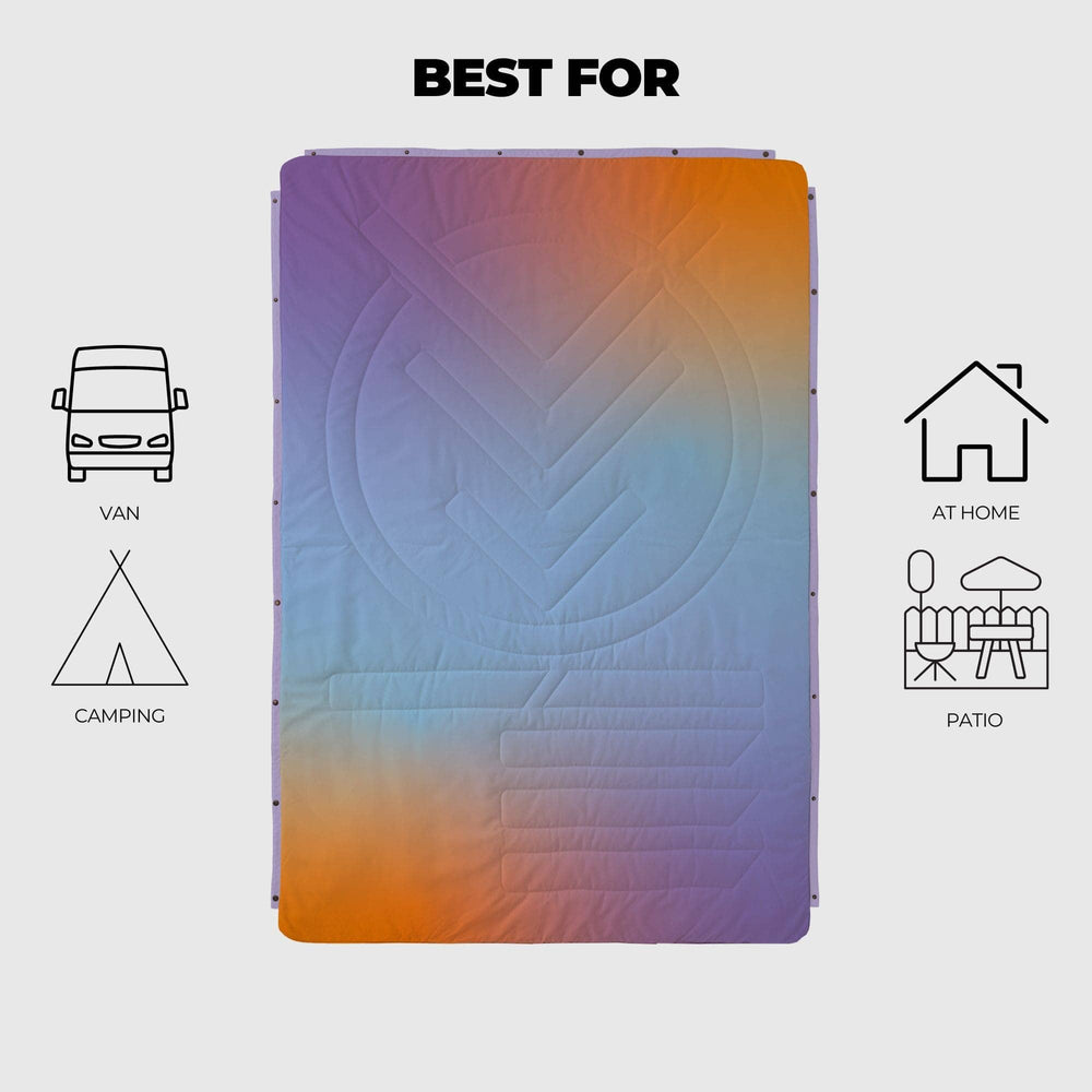 VOITED CloudTouch® Indoor/Outdoor Camping Blanket - Fuzzy Sunset