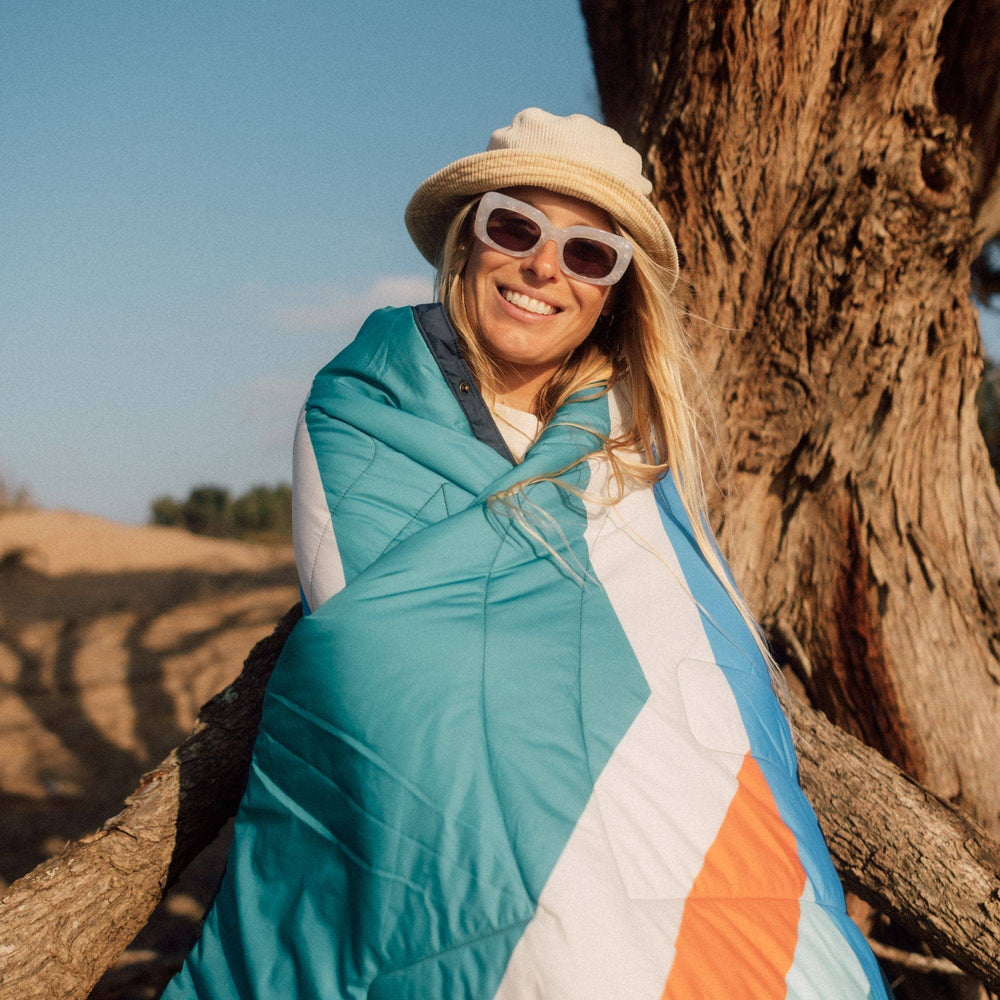 VOITED CloudTouch® Indoor/Outdoor Camping Blanket - Luna Creek