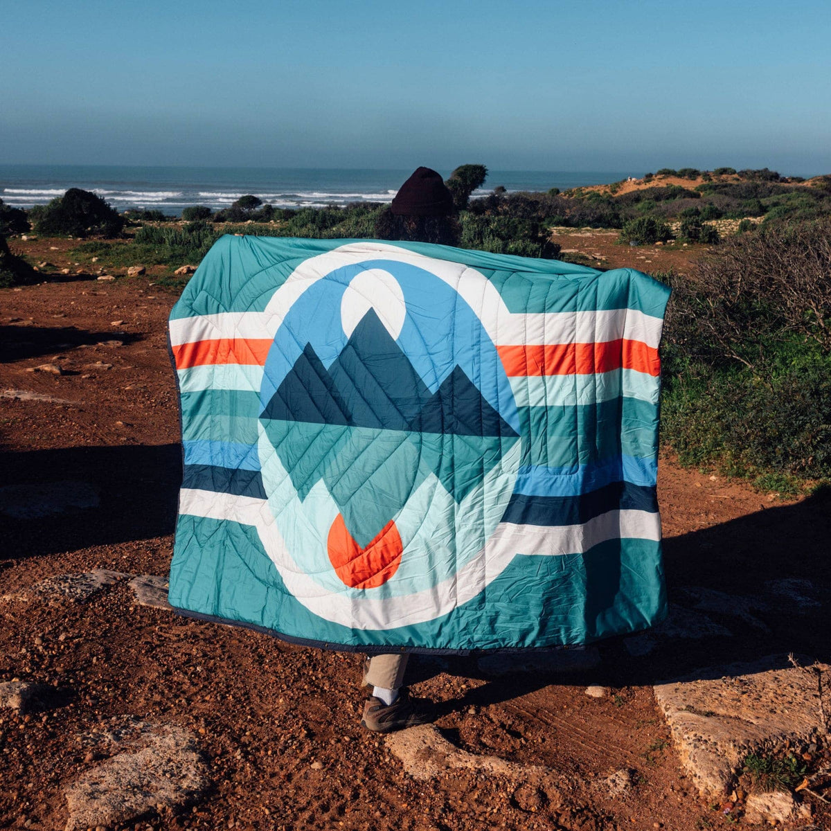 VOITED CloudTouch® Indoor/Outdoor Camping Blanket - Luna Creek