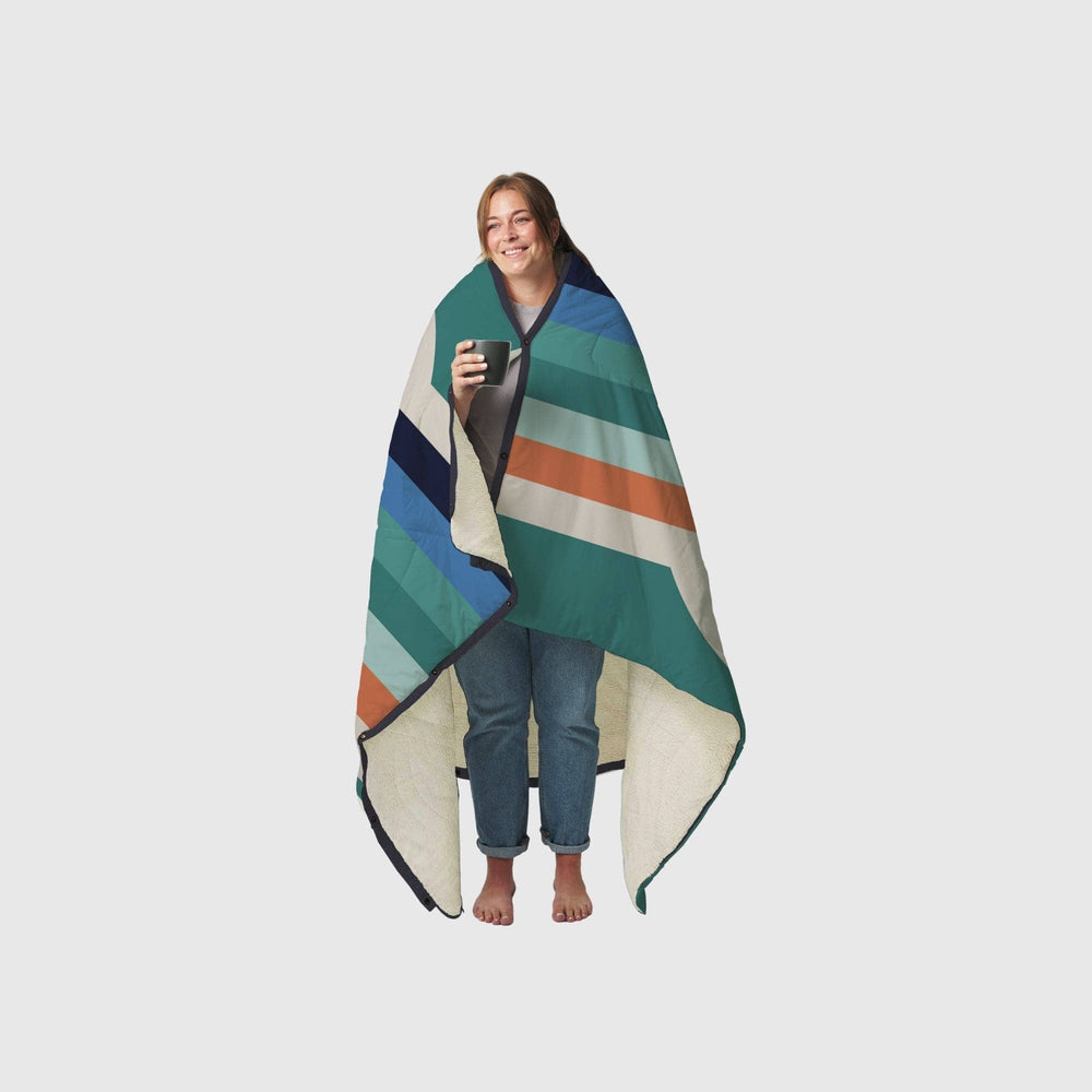 VOITED CloudTouch® Indoor/Outdoor Camping Blanket - Luna Creek