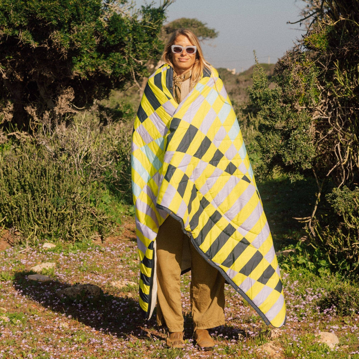 VOITED Fleece Outdoor Camping Blanket - Stardust Valley