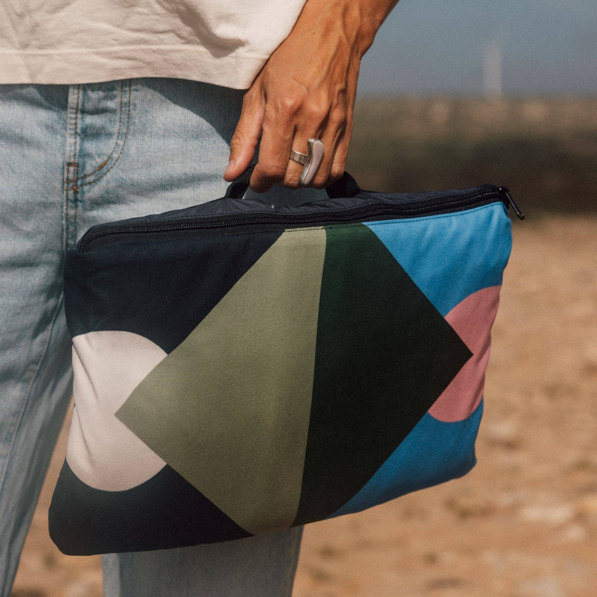 VOITED Compact Picnic & Beach Blanket - Dawntrail