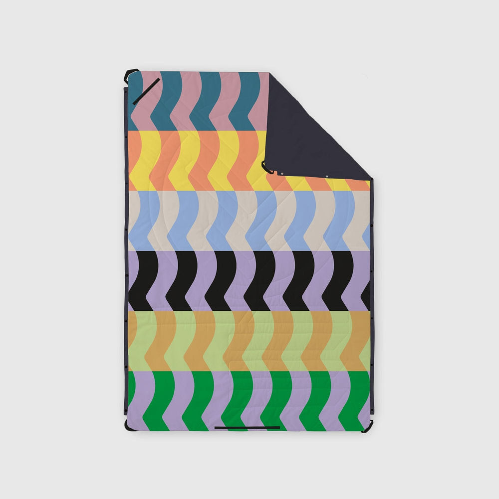 VOITED Compact Picnic & Beach Blanket - Seacrest