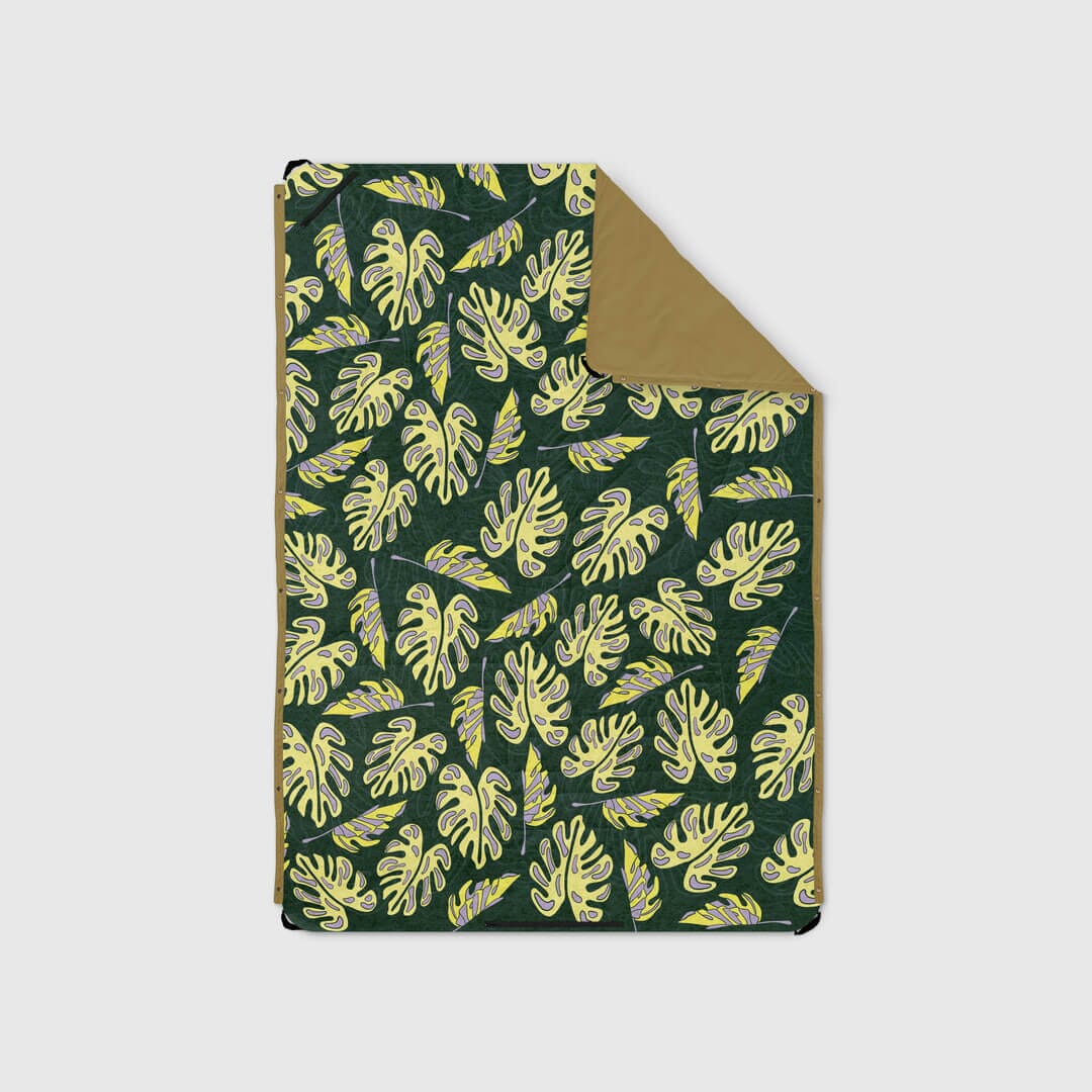 VOITED Compact Picnic & Beach Blanket - Palm Leaves