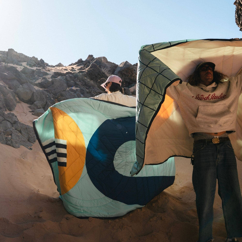 VOITED Recycled Ripstop Outdoor Camping Blanket - Pool/Eden