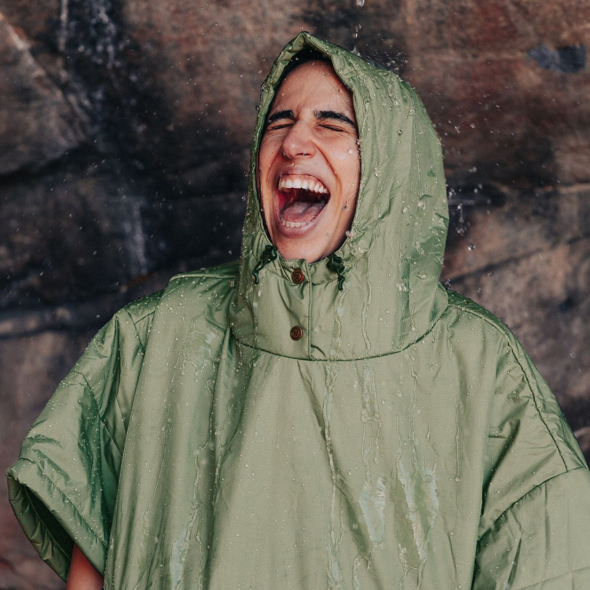 VOITED 3rd Edition Outdoor Poncho for Surfing, Camping, Vanlife & Wild Swimming - Ocean Navy/Olive