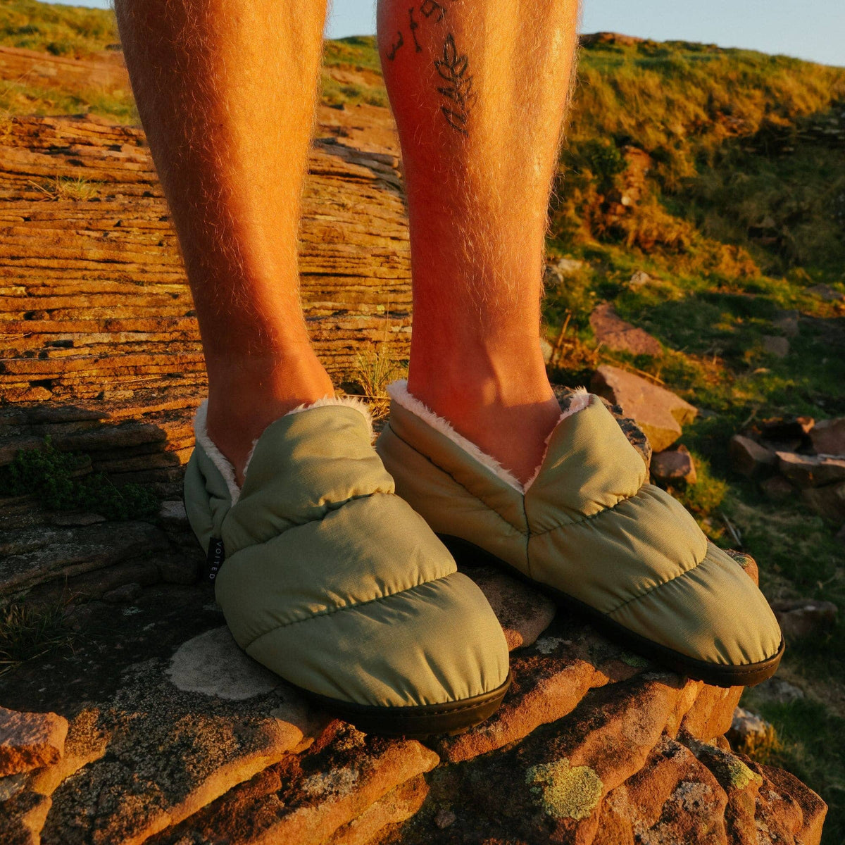 VOITED CloudTouch® Slippers - Lightweight, Indoor/Outdoor Fleece-Lined Camping Slippers - Sage