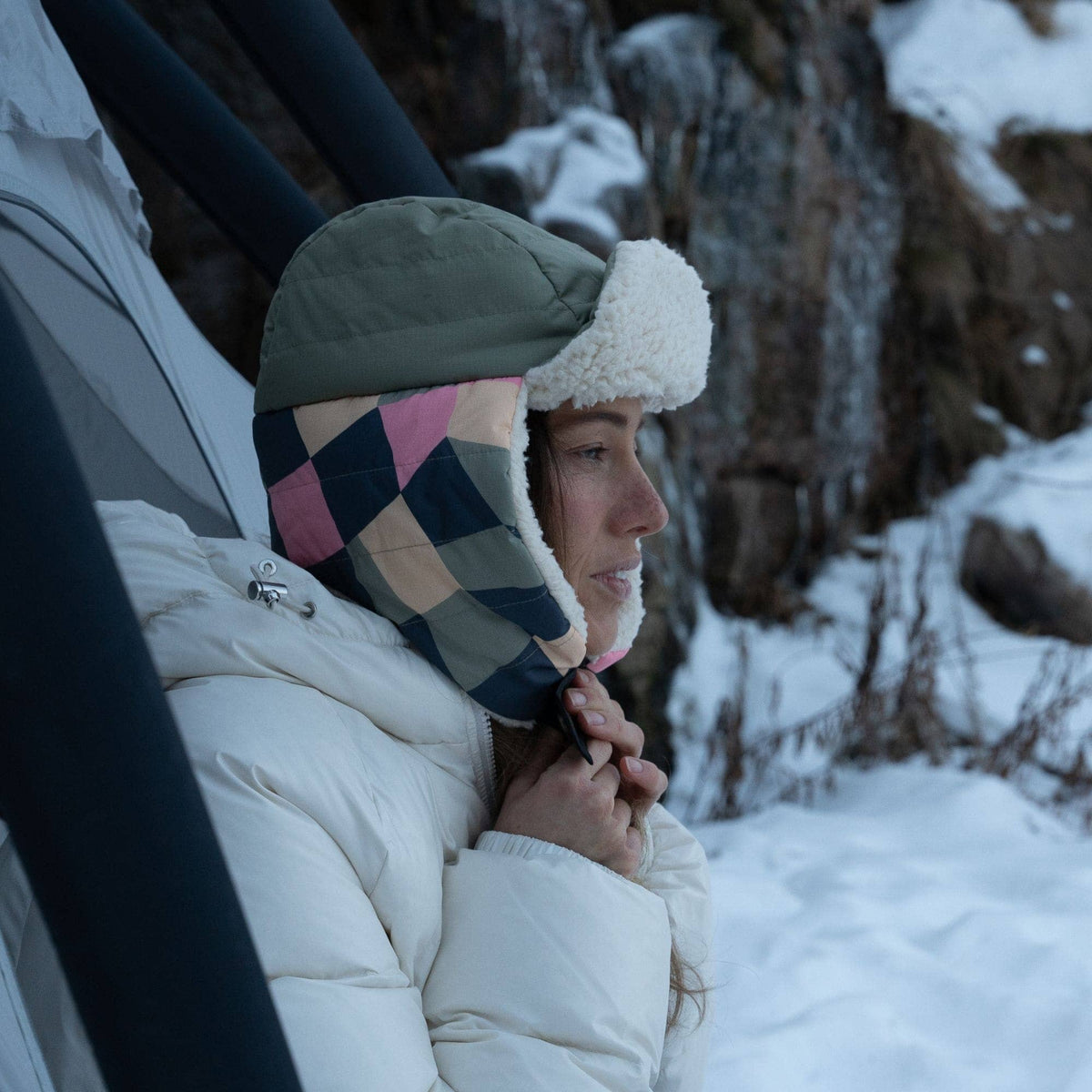 Hat In The Clouds - Wavecheck