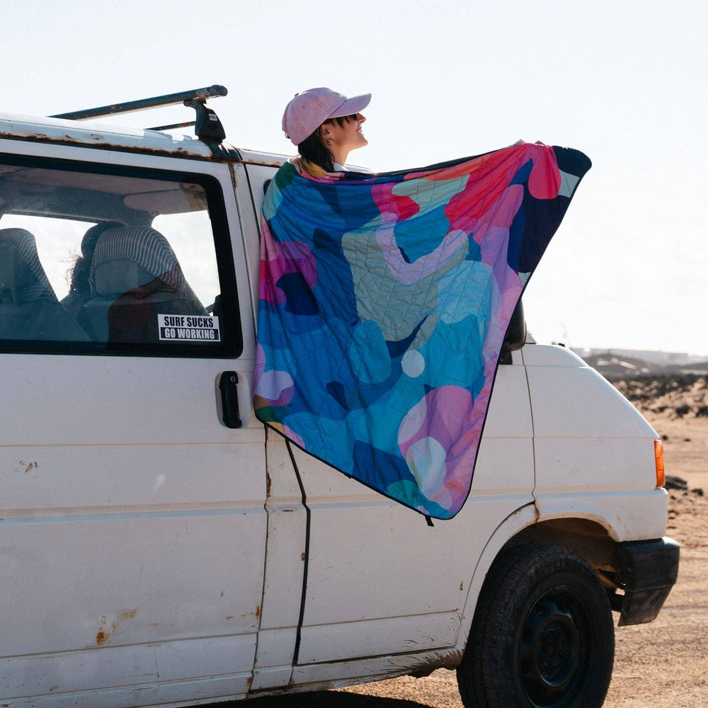 VOITED NeckPack™ Travel PillowBlanket™ - Beyond Real