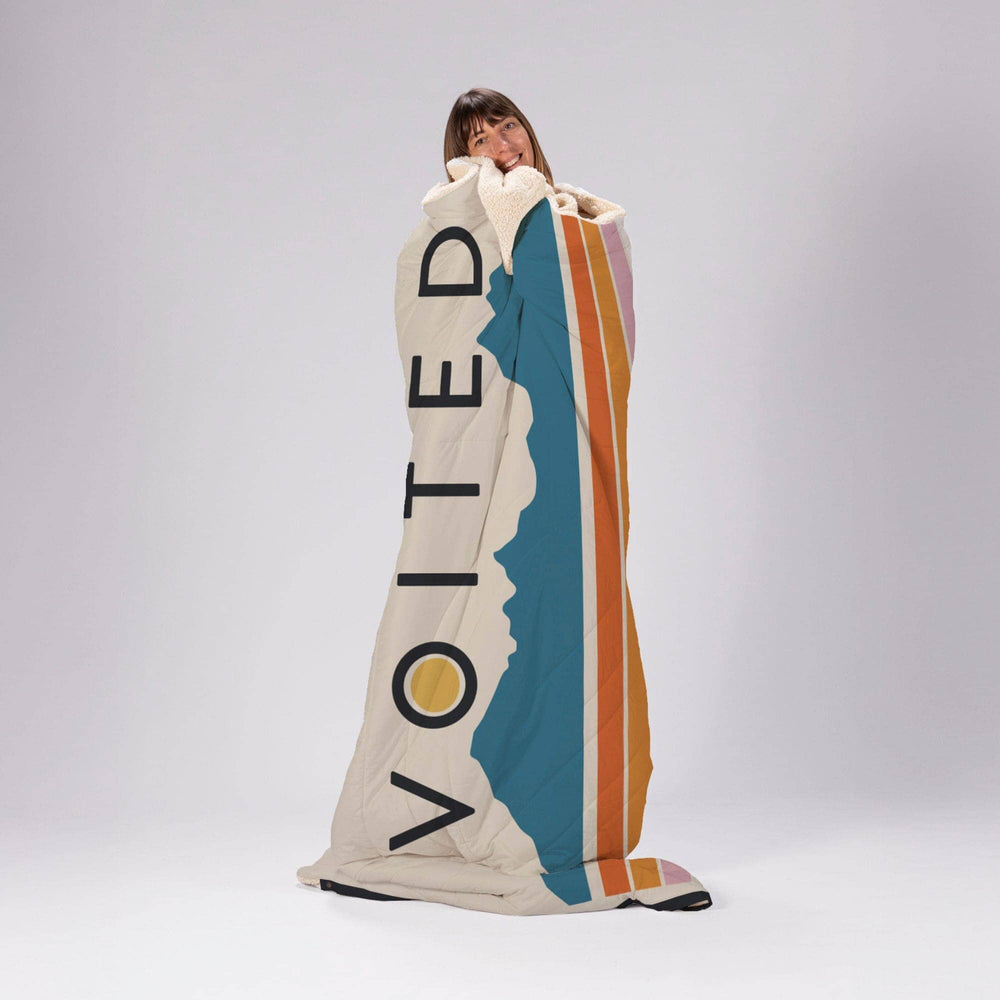 VOITED Queen CloudTouch® Indoor/Outdoor Camping Blanket  - Snowy Peak