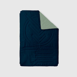 VOITED Recycled Ripstop Outdoor Camping Blanket - Ocean Navy/Cameo Green