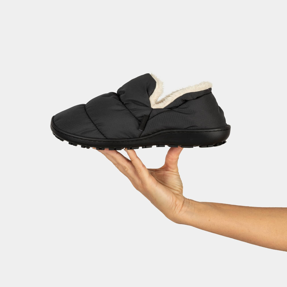 VOITED Stay cosy Outdoors with CloudTouch® Camp Shoes Graphite