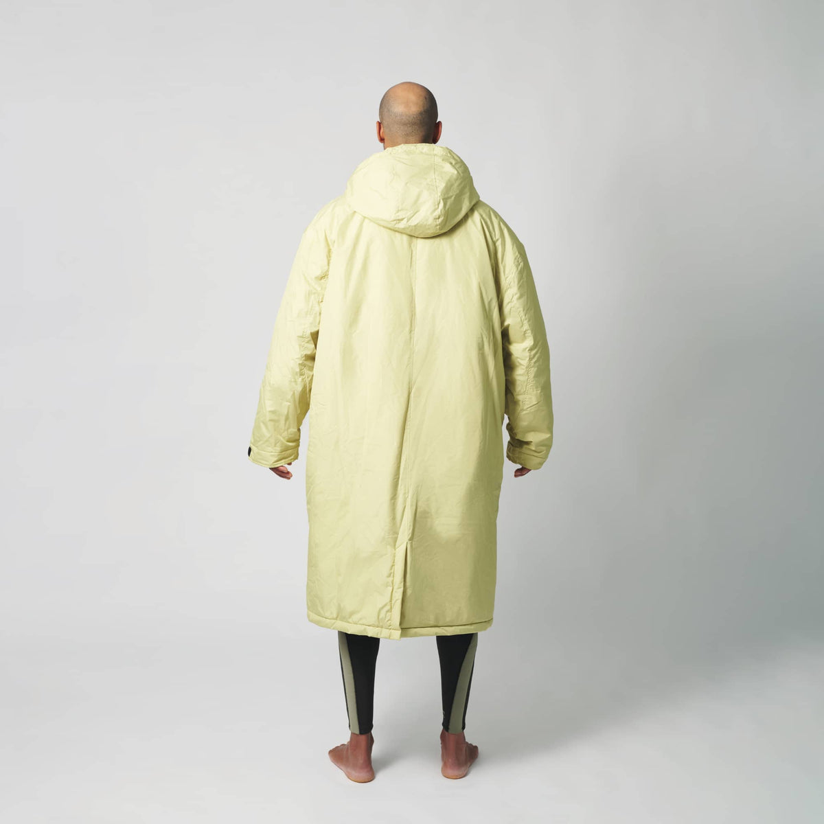 Voited Robe VOITED Stay Dry and Warm Outdoors with Changing Robes - Dusty Sand ...