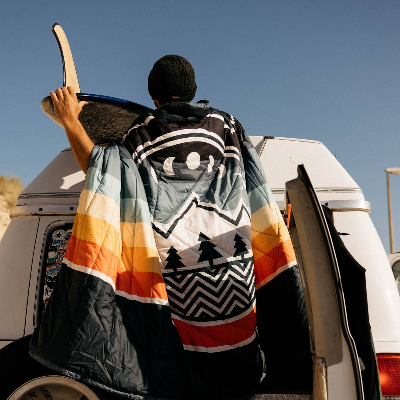 VOITED Insulated, Recycled & Versatile Outdoor Throw Blanket Camp