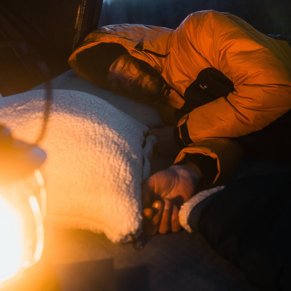 VOITED Wearable Blanket Coat & Sleeping Bag in One - Desert / Black ...